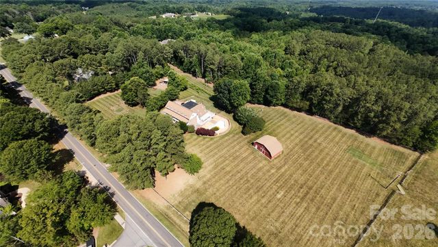 140 Ross Grove Road W, Shelby, NC 28150