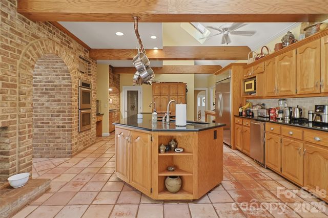140 Ross Grove Road W, Shelby, NC 28150