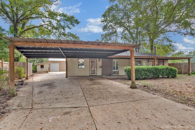 9629 Fairlawn Court, Shreveport, LA 71118