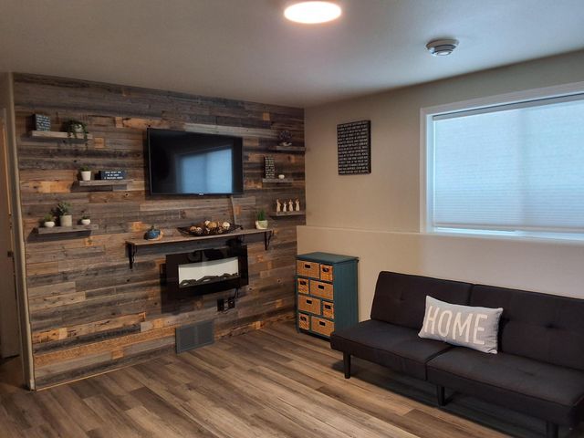442 Foxtail Drive E, West Fargo, ND 58078