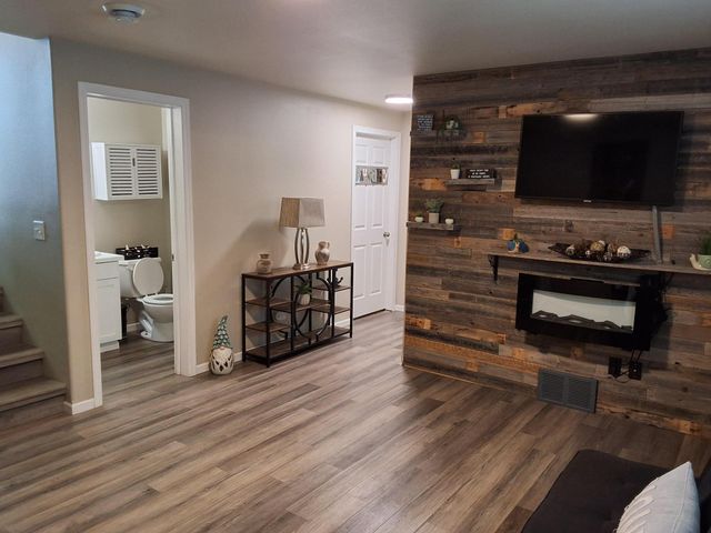 442 Foxtail Drive E, West Fargo, ND 58078