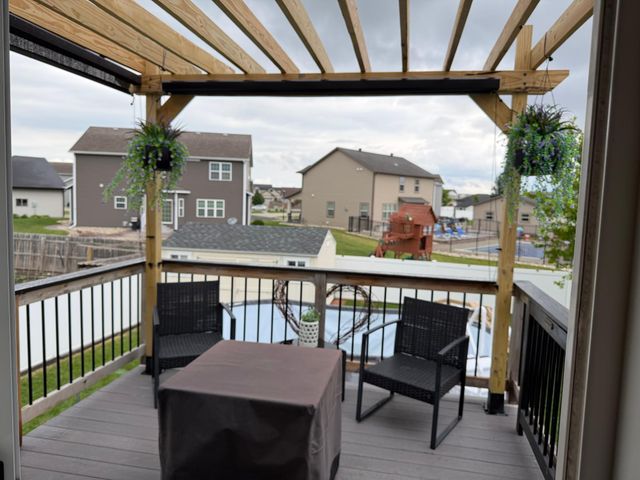 442 Foxtail Drive E, West Fargo, ND 58078