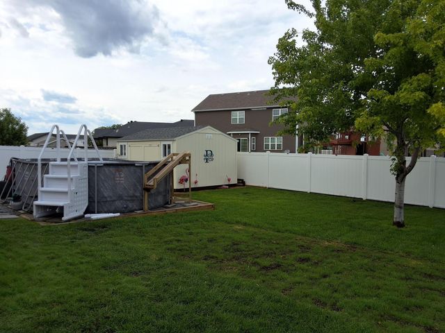 442 Foxtail Drive E, West Fargo, ND 58078