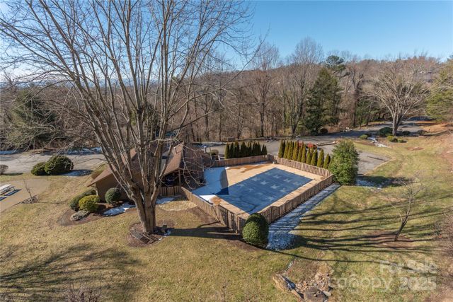 305 Piney Mountain Drive R1, Asheville, NC 28805