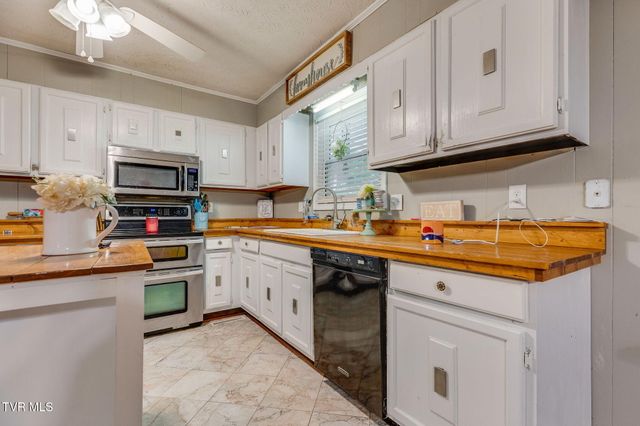 138 Lexington Avenue, Elizabethton, TN 37643