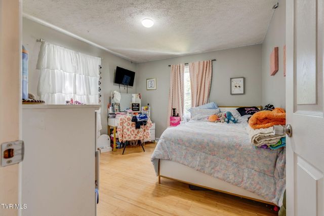 138 Lexington Avenue, Elizabethton, TN 37643