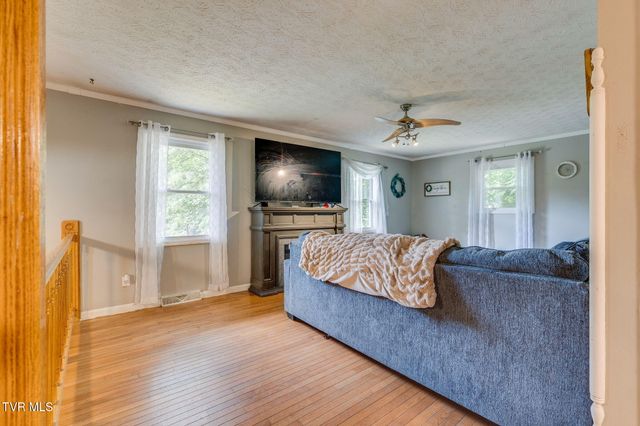 138 Lexington Avenue, Elizabethton, TN 37643