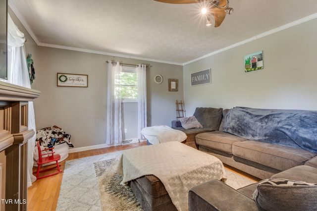 138 Lexington Avenue, Elizabethton, TN 37643