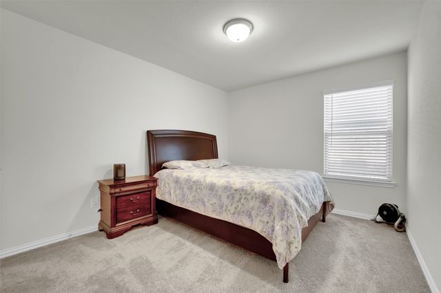 702 Pearl Way, Arlington, TX 76002