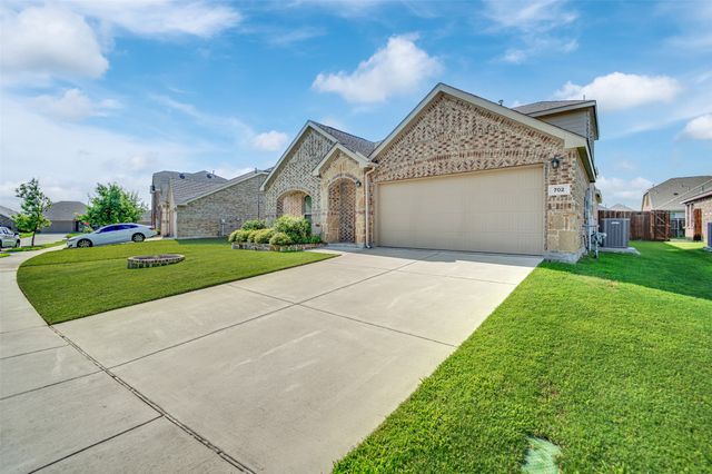 702 Pearl Way, Arlington, TX 76002