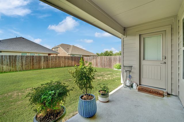 702 Pearl Way, Arlington, TX 76002