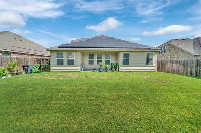 702 Pearl Way, Arlington, TX 76002