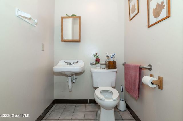 46 Columbia Street, Albany, NY 12207