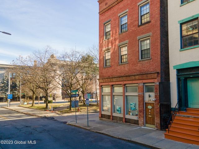46 Columbia Street, Albany, NY 12207