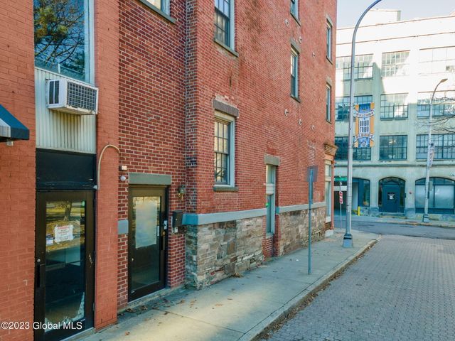 46 Columbia Street, Albany, NY 12207