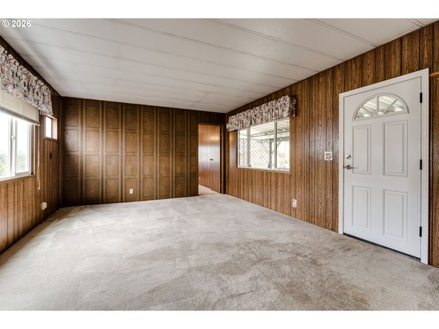 82274 RIVER Dr 1, Creswell, OR 97426