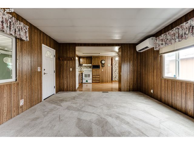 82274 RIVER Dr 1, Creswell, OR 97426