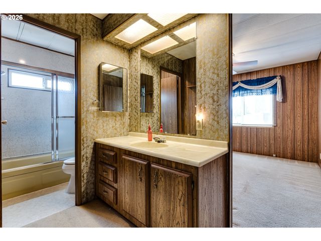 82274 RIVER Dr 1, Creswell, OR 97426