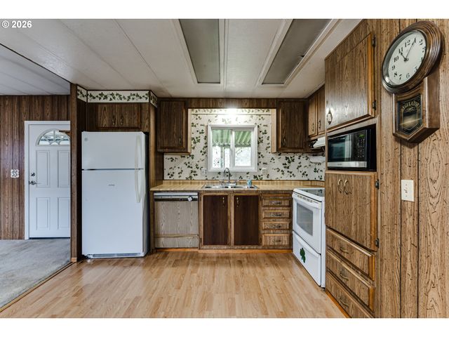 82274 RIVER Dr 1, Creswell, OR 97426