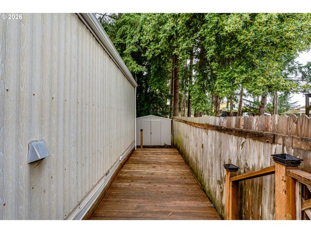 82274 RIVER Dr 1, Creswell, OR 97426