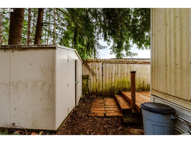 82274 RIVER Dr 1, Creswell, OR 97426