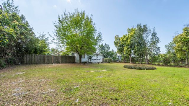 2224 Edgewood Drive, Panama City, FL 32405