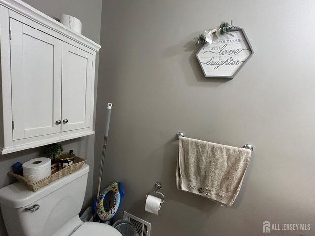 42 Townsend Drive, Old Bridge, NJ 07747