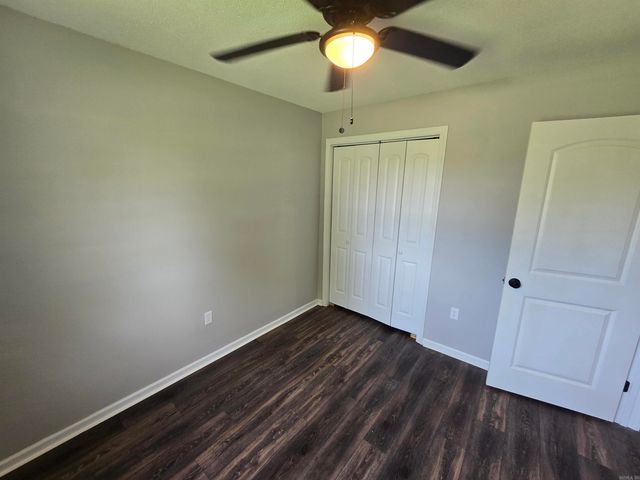 6500 Medford Ln, North Little Rock, AR 72117