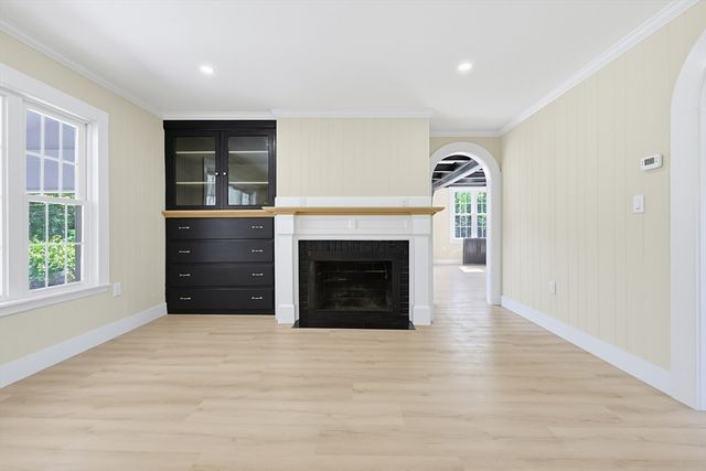 67 Lower Gore Rd, Webster, MA 01570
