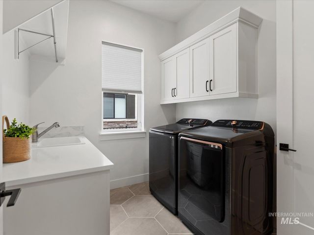 6278 Chateau Ct, Star, ID 83669