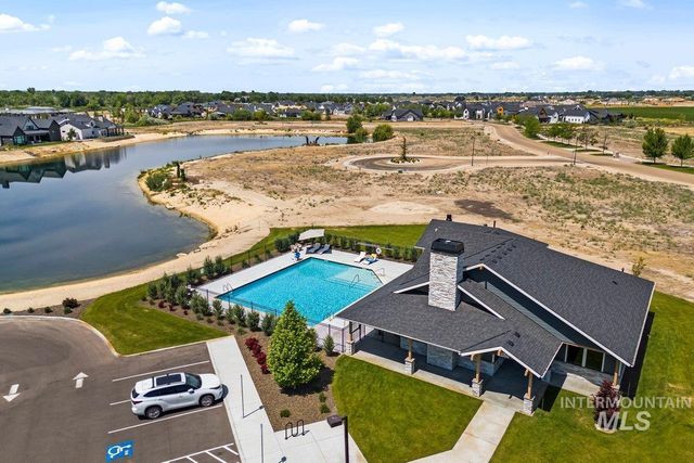 6278 Chateau Ct, Star, ID 83669