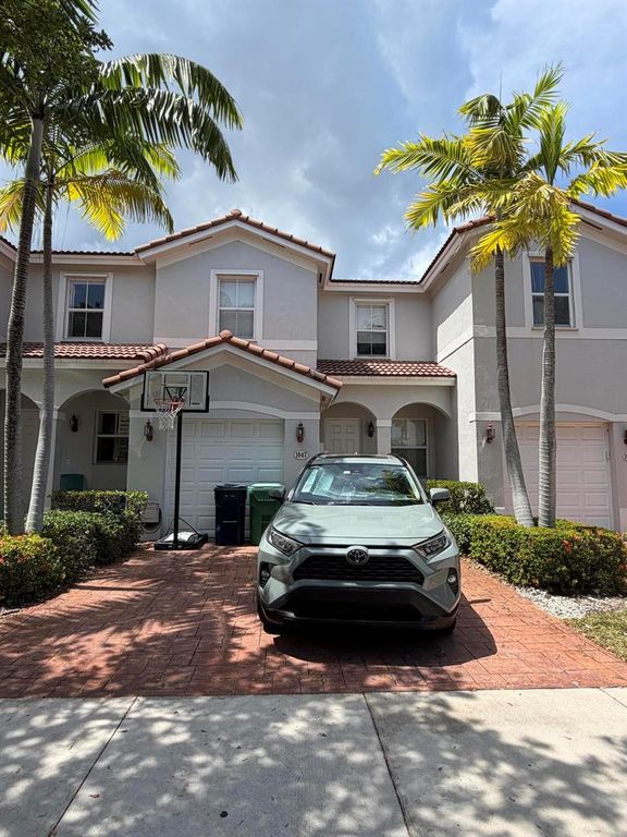 1047 NE 208th Street, Miami, FL 33179