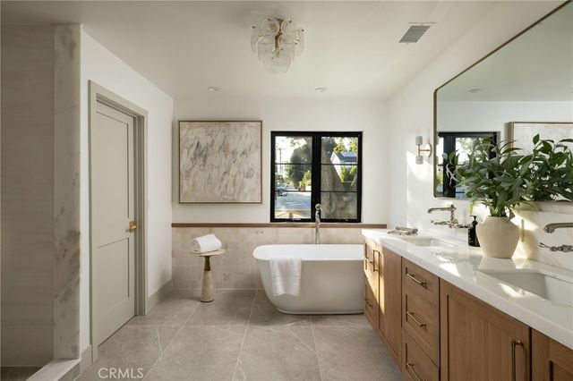 2608 Fairway, Costa Mesa, CA 92627