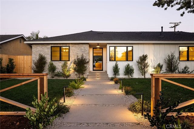 2608 Fairway, Costa Mesa, CA 92627