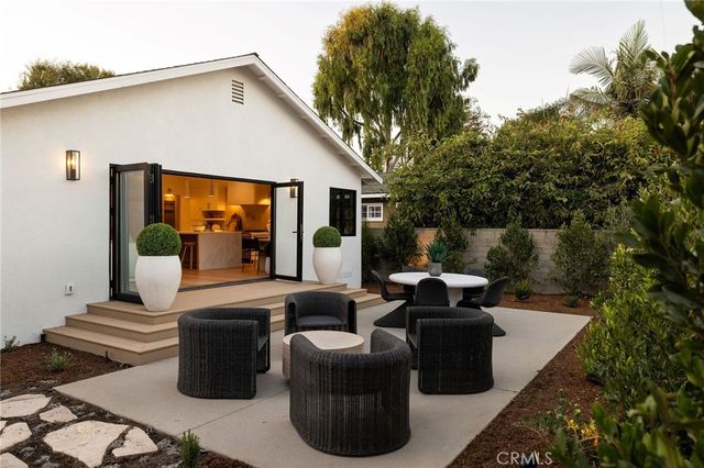 2608 Fairway, Costa Mesa, CA 92627