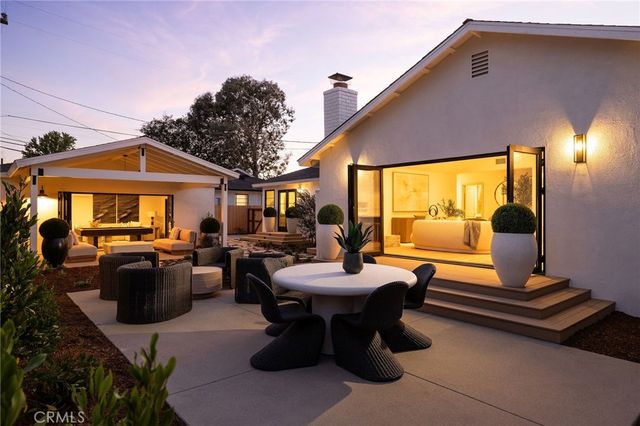 2608 Fairway, Costa Mesa, CA 92627
