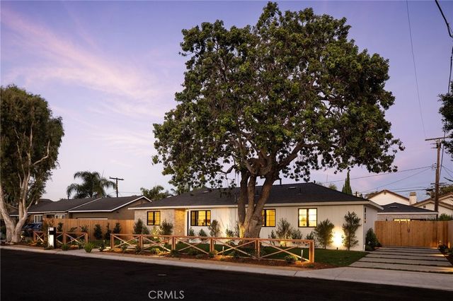 2608 Fairway, Costa Mesa, CA 92627