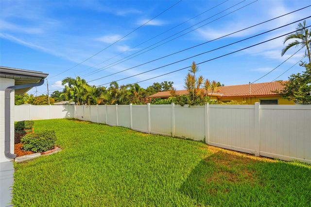 6721 13TH AVENUE N, St Petersburg, FL 33710