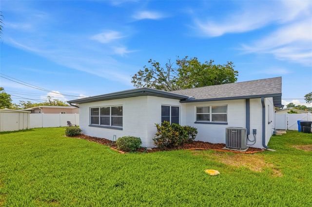 6721 13TH AVENUE N, St Petersburg, FL 33710