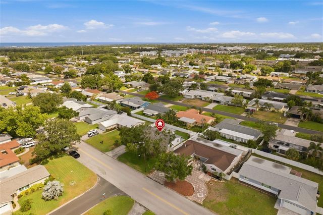 6721 13TH AVENUE N, St Petersburg, FL 33710