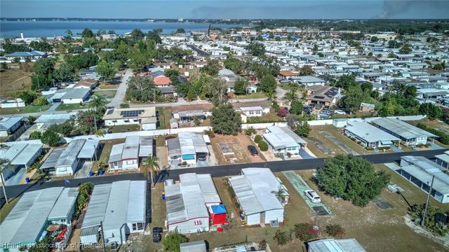 8065 Von Maxcy Road, Sebring, FL 33870