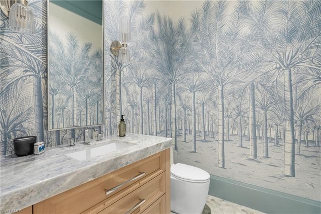 2990 Leeward LN, Naples, FL 34103