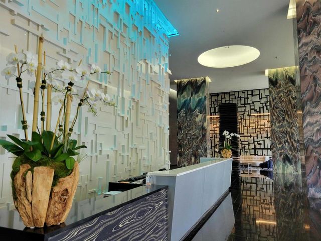 1850 S Ocean Drive 3806, Hallandale Beach, FL 33009
