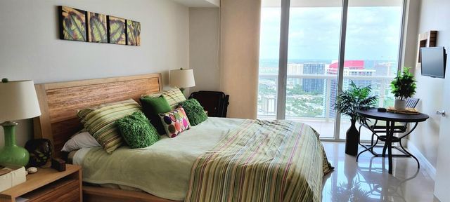 1850 S Ocean Drive 3806, Hallandale Beach, FL 33009