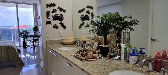1850 S Ocean Drive 3806, Hallandale Beach, FL 33009