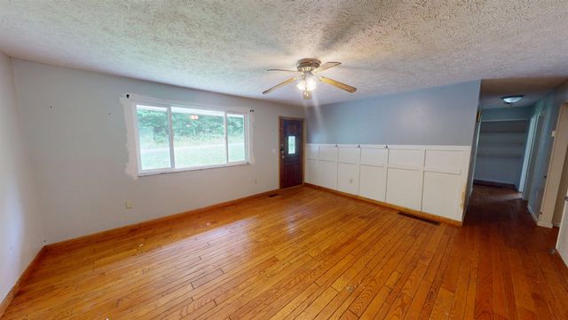 3985 County Road 120, South Point, OH 45680