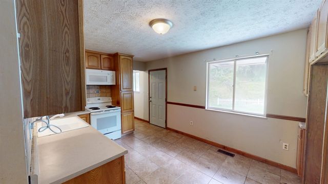 3985 County Road 120, South Point, OH 45680