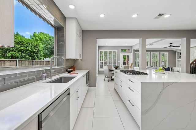 1136 Hampton Drive, Allen, TX 75013