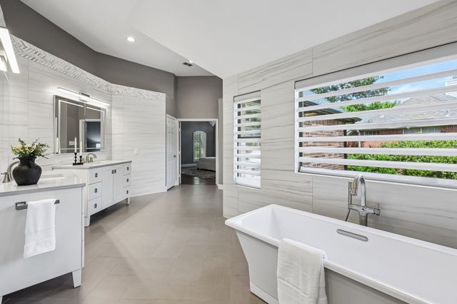 1136 Hampton Drive, Allen, TX 75013