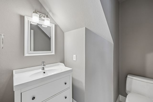 1136 Hampton Drive, Allen, TX 75013